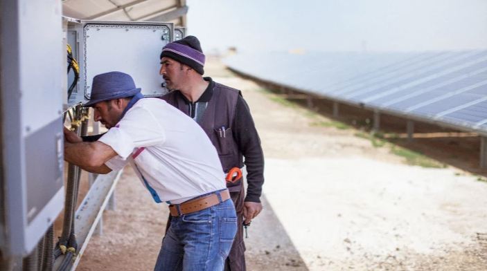 This Refugee Camp In The Jordanian Desert Now Has Its Own Solar Farm.png