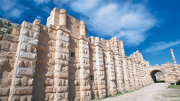 jerash-city-walls