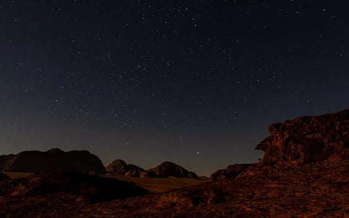 perseids-meteor-shower-starry-sky.jpg