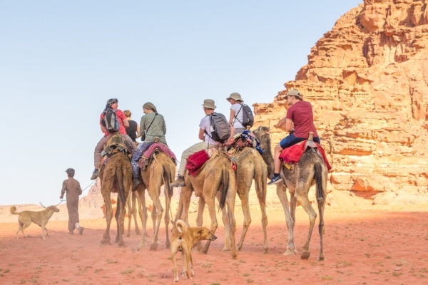 group-of-people-on-camels-blog-about-mars